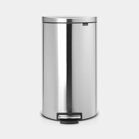 Brabantia｜Pedal Bin Flatback+ 靜音半圓平背腳踏桶 30L｜無印砂鋼